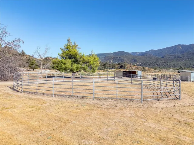 $949,000 | 1087 Lockwood Valley Road, Maricopa, CA 93252