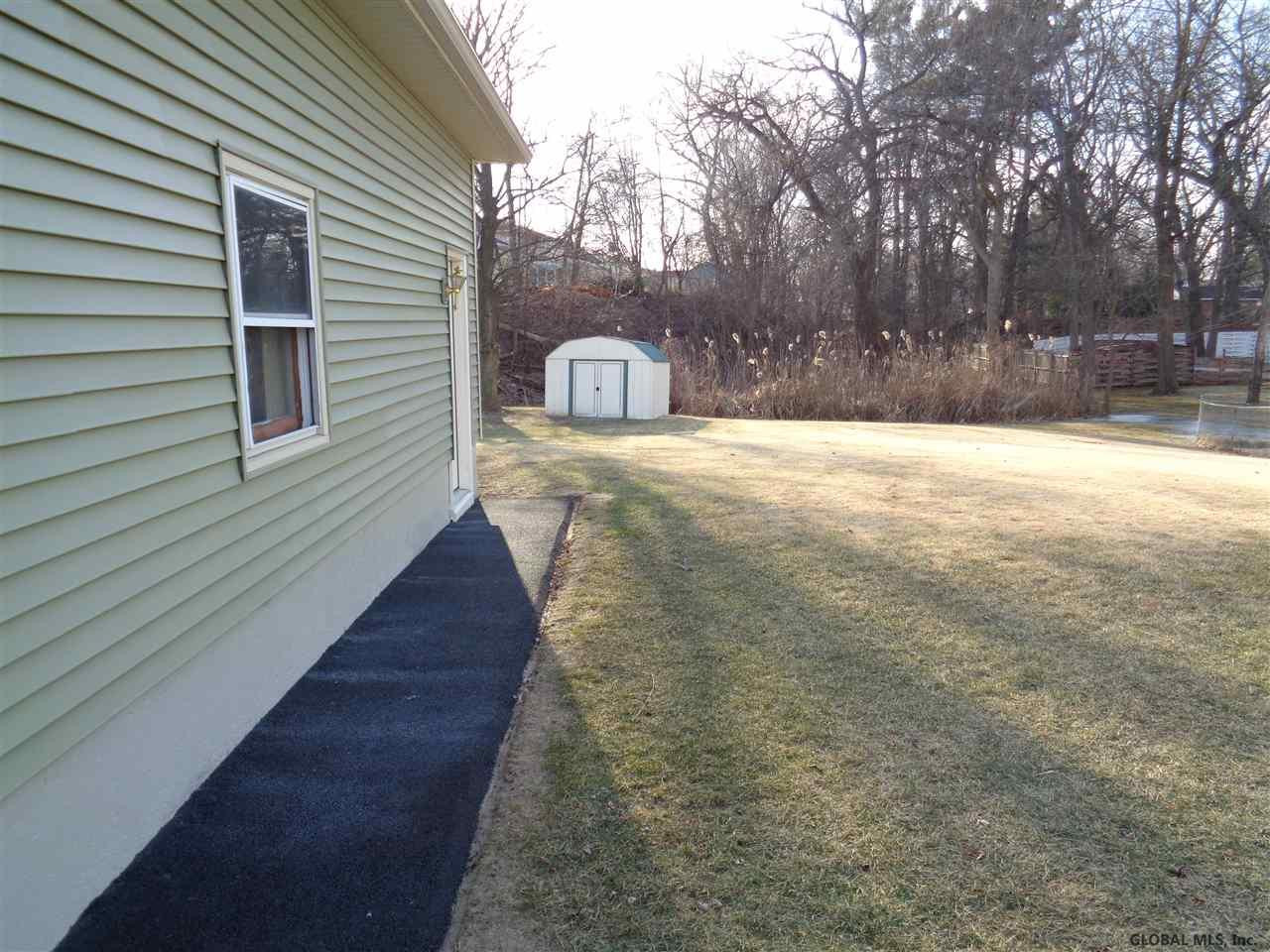 26 Crestone Road Albany, NY 12205 - Photo 13 of 15 Photo 13