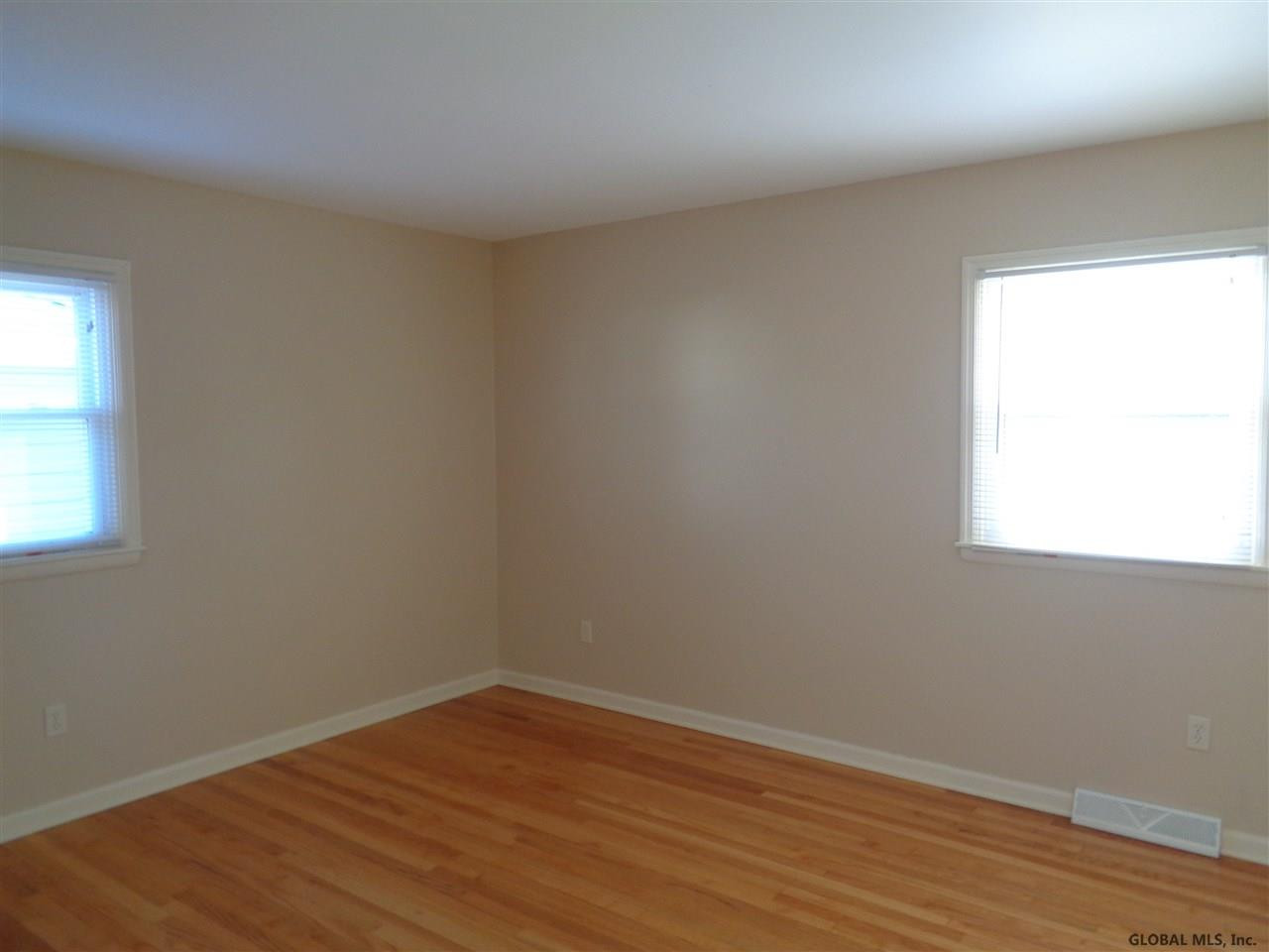26 Crestone Road Albany, NY 12205 - Photo 9 of 15 Photo 9