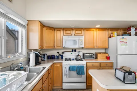 $1,999,999 | 110 93rd Street, Sea Isle City, NJ 08243
