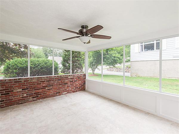 22 Robin Road Lynnfield, MA 01940 - Photo 21 of 27 Gallery Image 21
