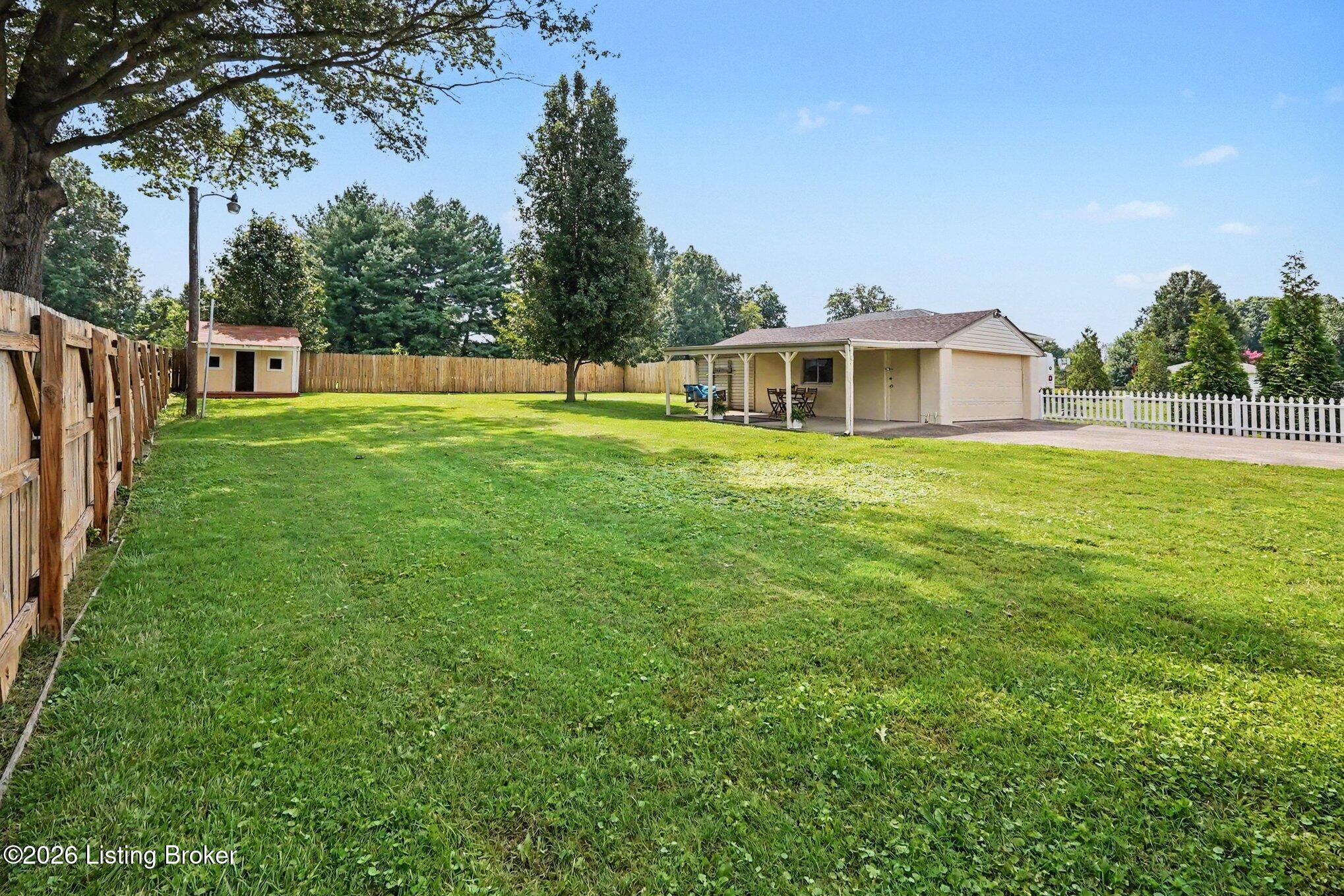 6101 Terry Road Louisville, KY 40258 - Photo 27 of 33 025_file_3866