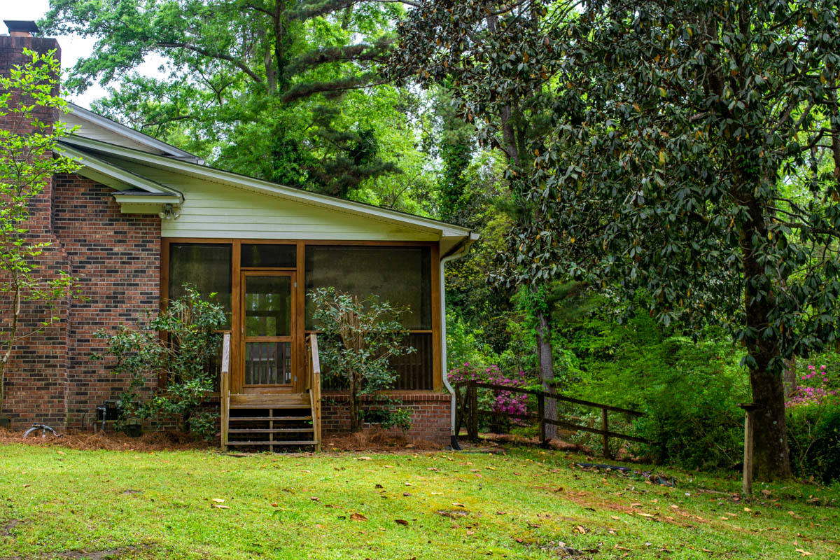 703 Churchill Road Walterboro, SC 29488 - Photo 33 of 35 _DSC1525