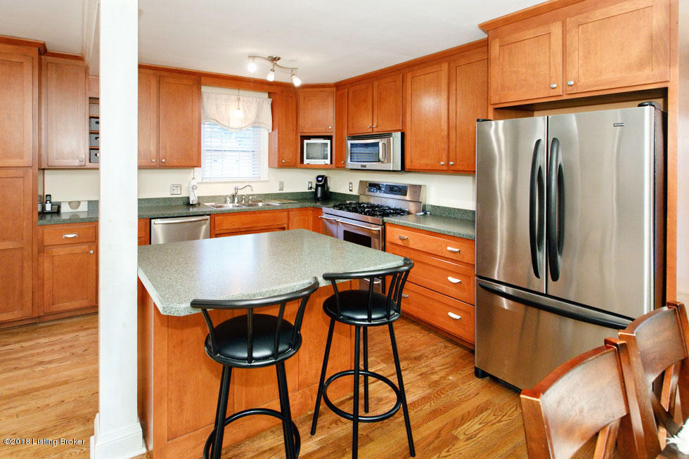2402 Manchester Road Louisville, KY 40205 - Photo 40 of 50 5BADD4B3-8640-45EC-92E9-49C31F303E65
