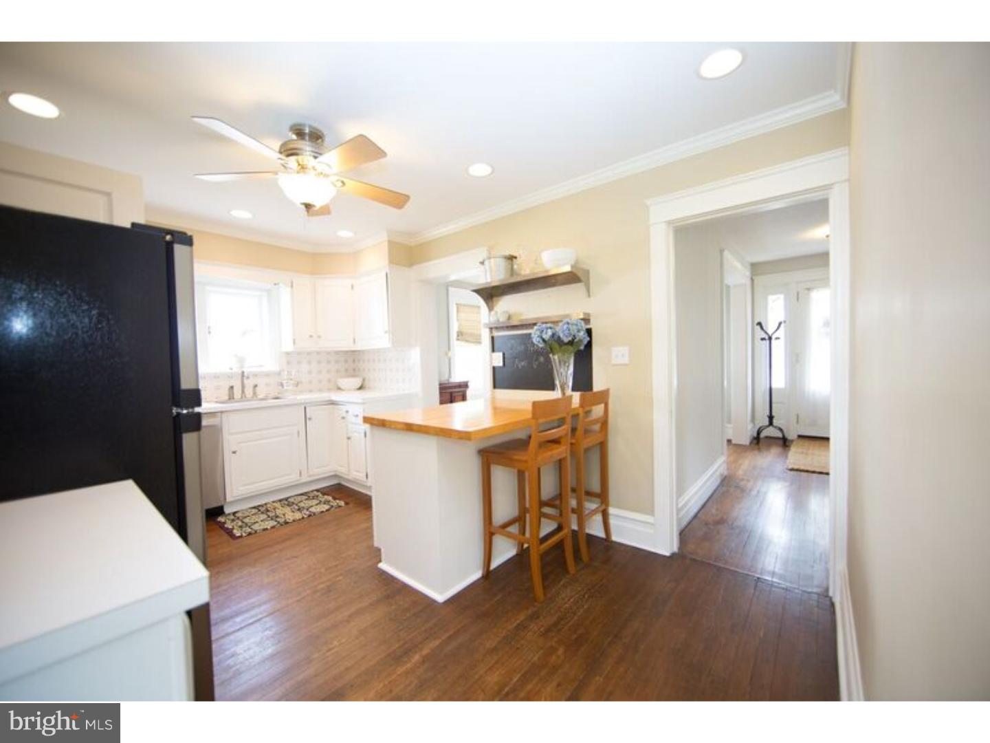 407 Old Lancaster Road Berwyn, PA 19312 - Photo 8 of 25 Kitchen