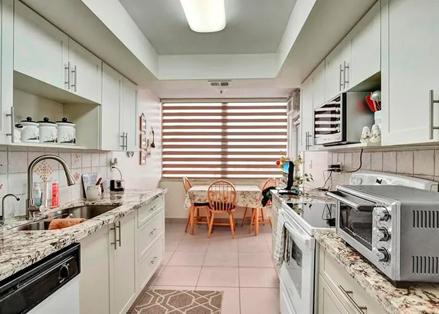 $3,000 | 18031 Biscayne Boulevard, Unit 10043, Aventura, FL 33160