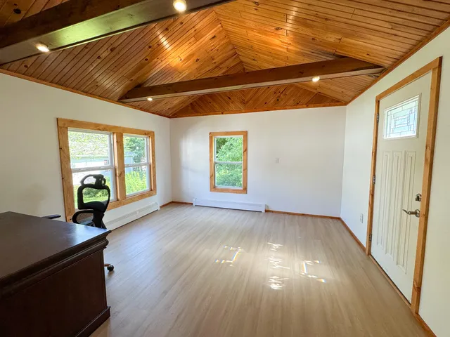 $220,000 | 26 Hale Street, Lincoln, ME 04457