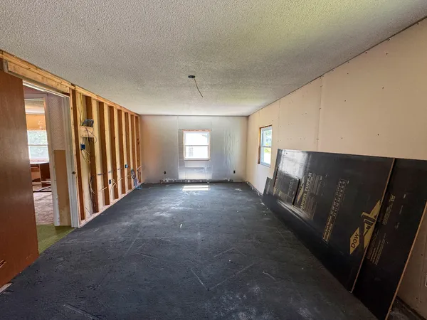 $218,000 | 26 Hale Street, Lincoln, ME 04457