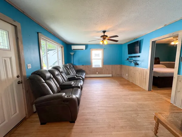 $218,000 | 26 Hale Street, Lincoln, ME 04457