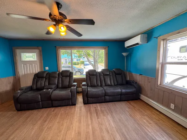 $218,000 | 26 Hale Street, Lincoln, ME 04457