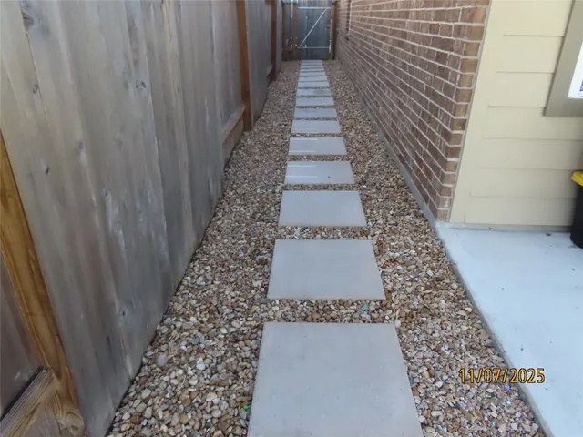 $279,900 | 7127 Kason Fls Court, Houston, TX 77049