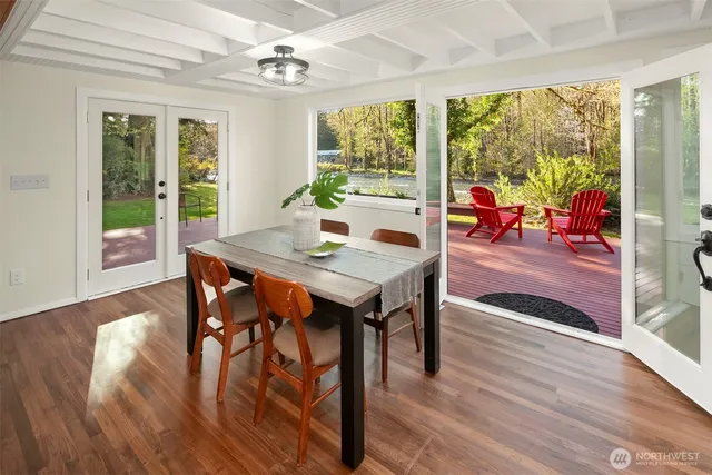 $1,400,000 | 7517 Moon Valley Road Southeast, North Bend, WA 98045