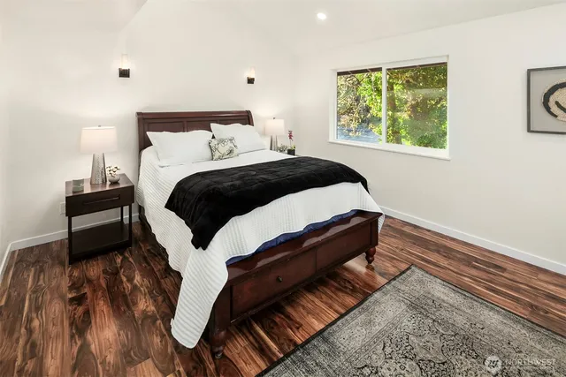 $1,400,000 | 7517 Moon Valley Road Southeast, North Bend, WA 98045