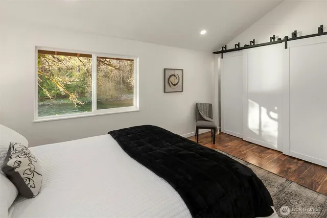 $1,400,000 | 7517 Moon Valley Road Southeast, North Bend, WA 98045