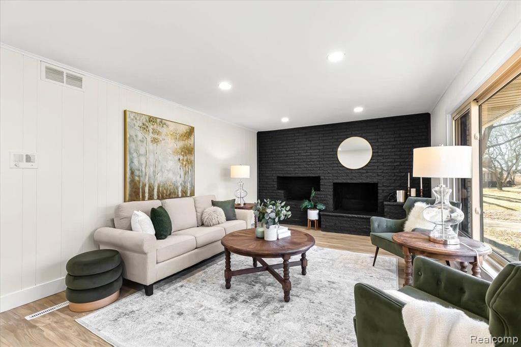 995 North Reading Road Bloomfield Hills, MI 48304 - Photo 15 of 28 Gallery Image 15