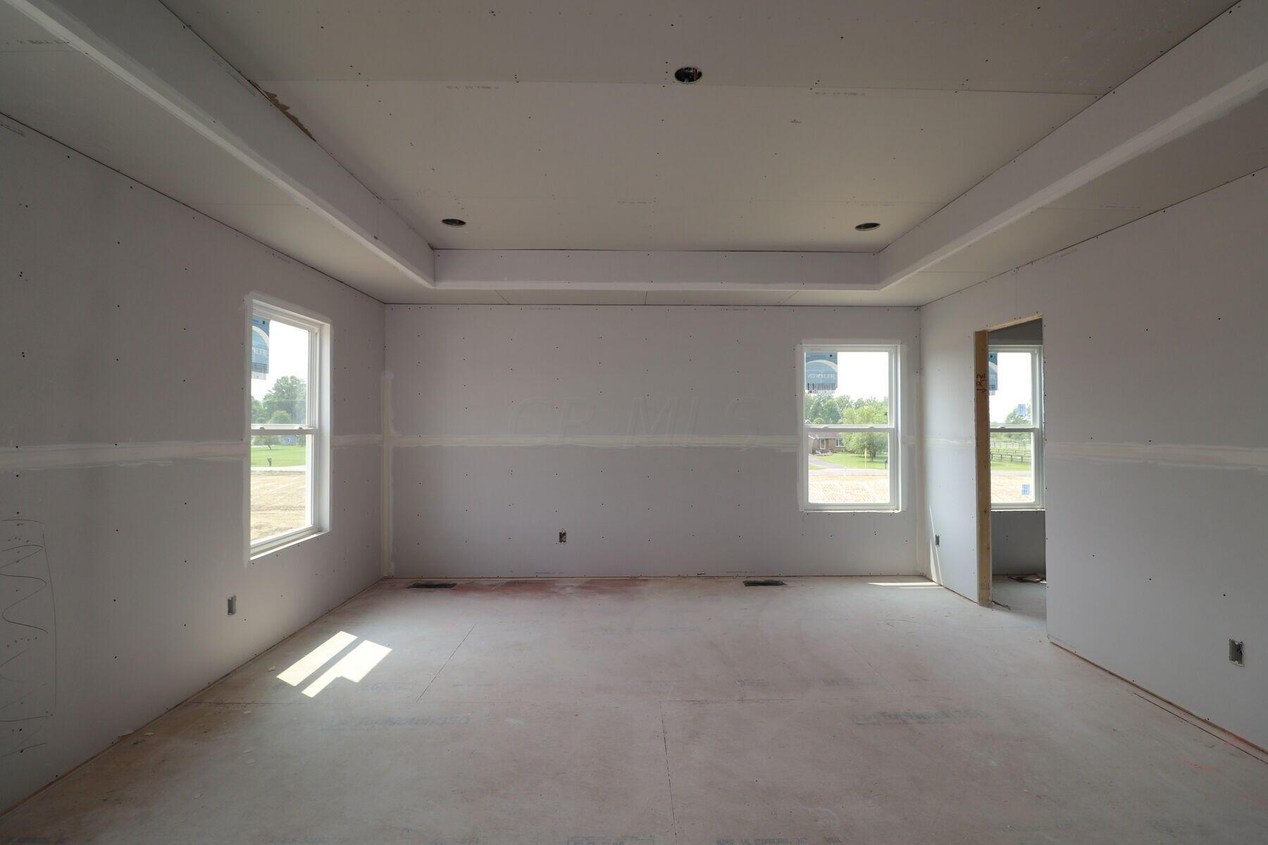 3296 Logsdon Loop Delaware, OH 43015 - Photo 13 of 17 Interior