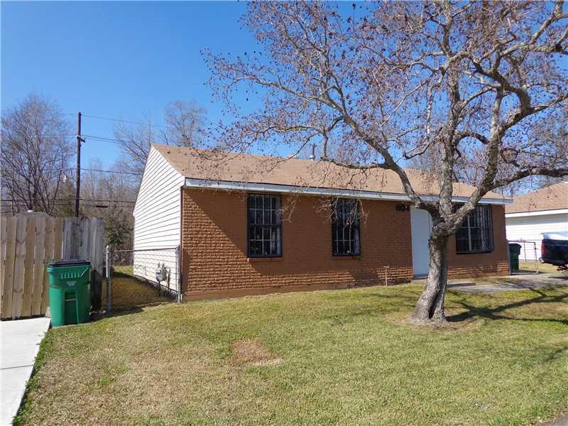 604 Ruth Drive Avondale, LA 70094 - Photo 2 of 11