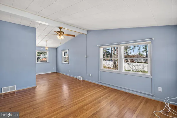 $259,900 | 5233 Boxwood Drive, Mount Jackson, VA 22842