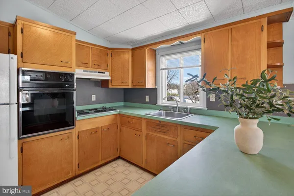 $259,900 | 5233 Boxwood Drive, Mount Jackson, VA 22842