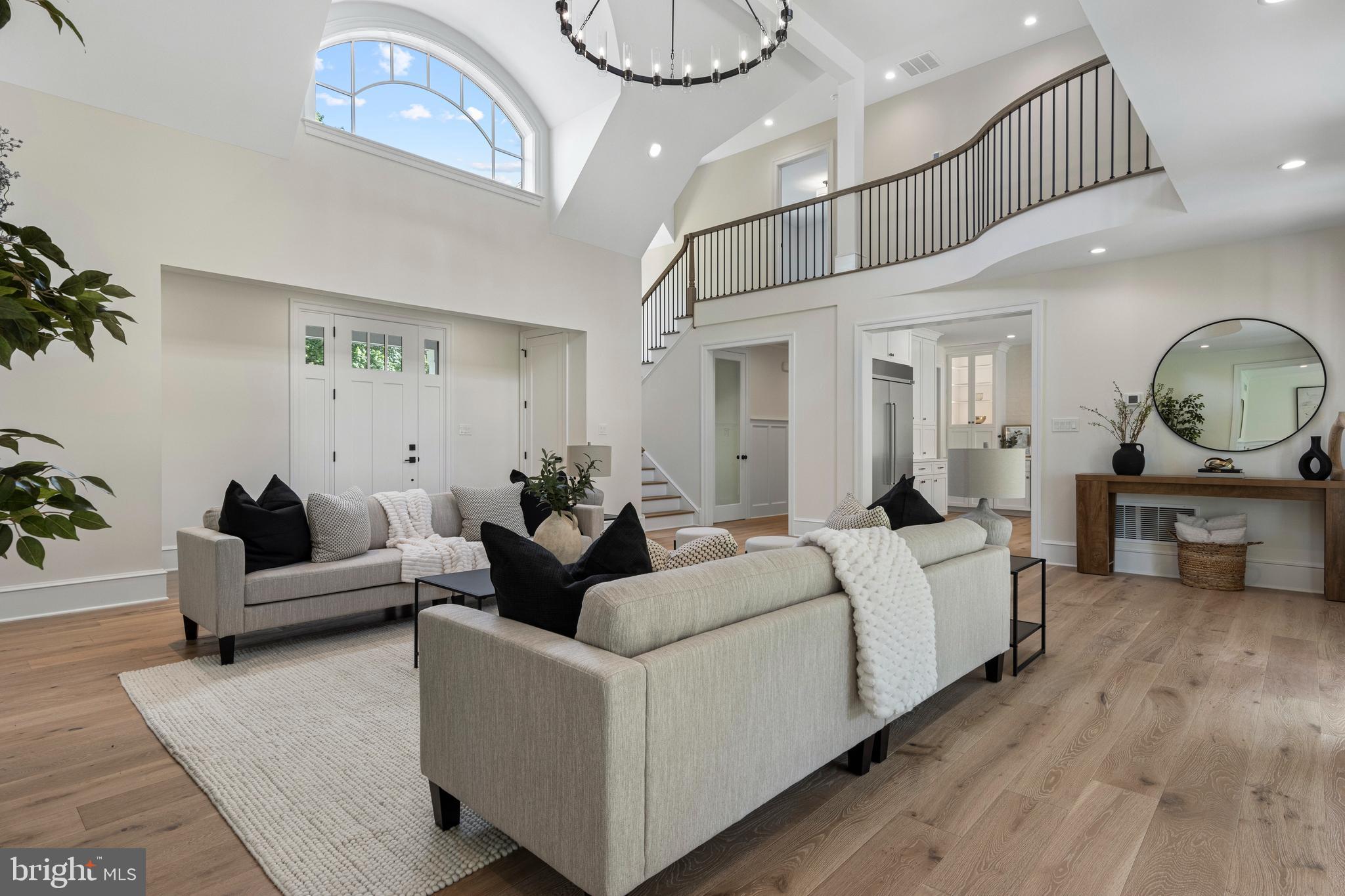 3718 Gradyville Road Newtown Square, PA 19073 - Photo 18 of 95 Great Room View Facing Stairway & Foyer