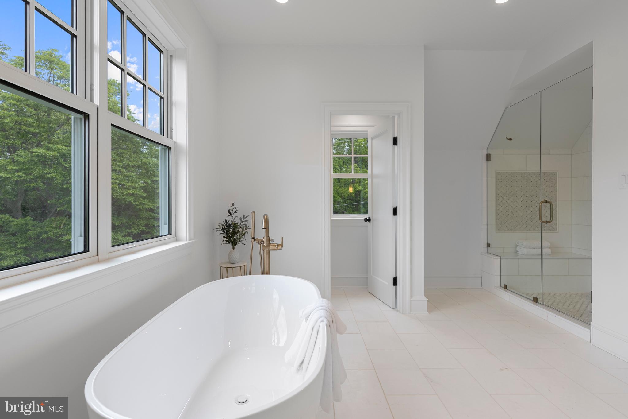 3718 Gradyville Road Newtown Square, PA 19073 - Photo 7 of 95 Primary Suite's Bath