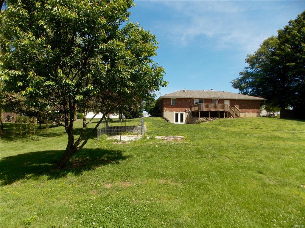 148 Gilmore Lake Road Columbia, IL 62236 - Photo 38 of 41 Gallery Image 38