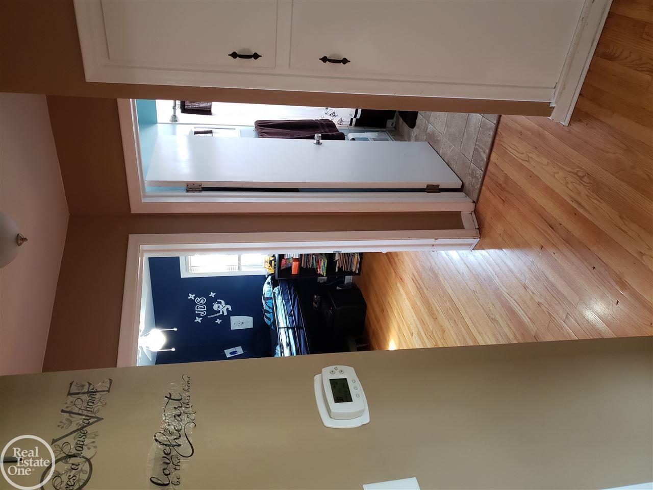 31517 Kelly Road Fraser, MI 48026 - Photo 11 of 27