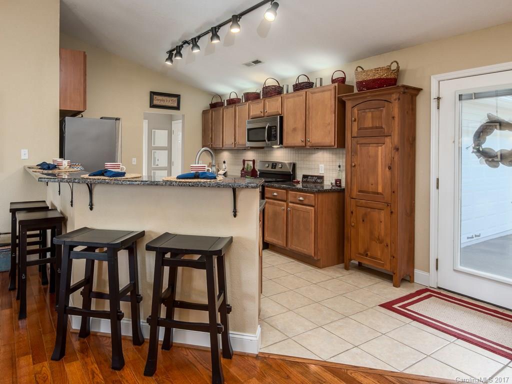 128 Sharon Ridge Court Fairview, NC 28730 - Photo 9 of 24 Gallery Image 9