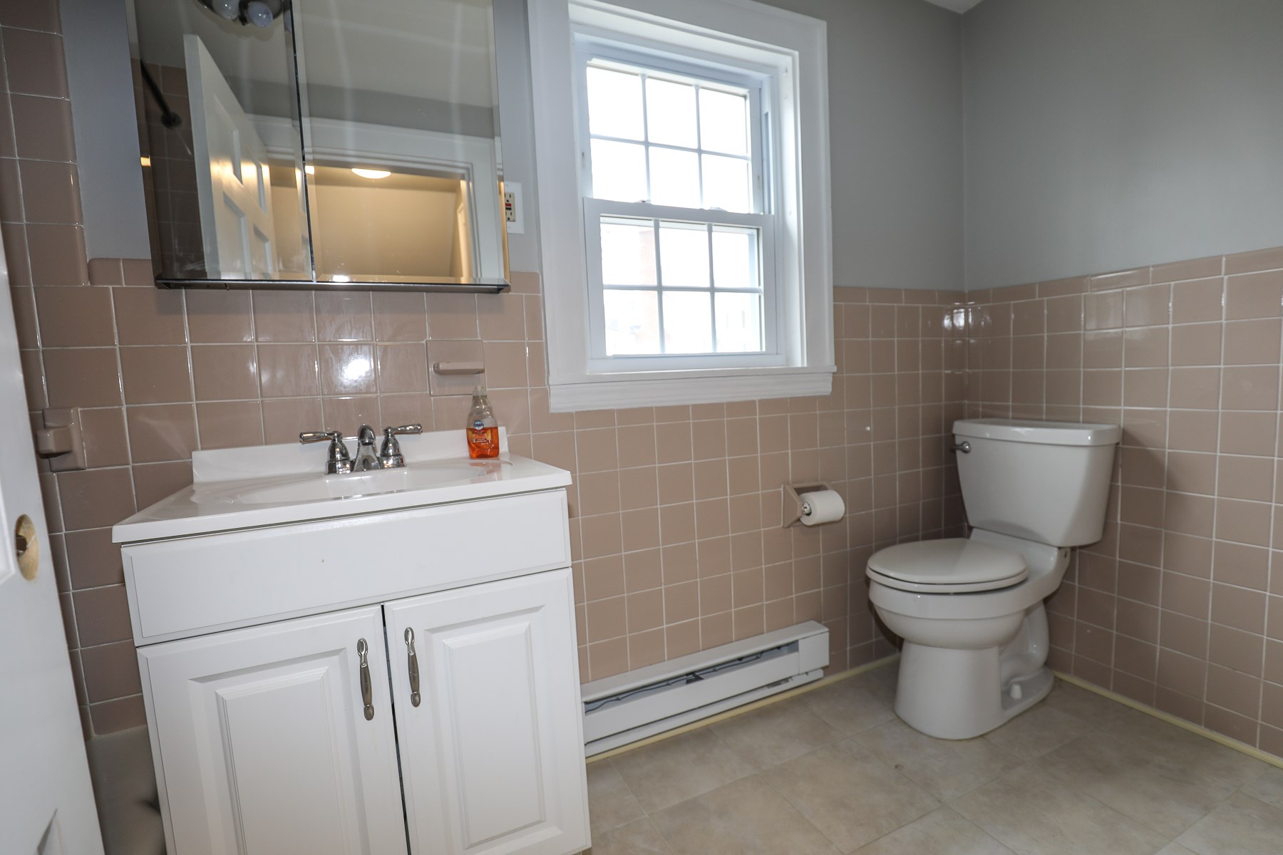 534 Smyth Road Manchester, NH 03104 - Photo 30 of 40