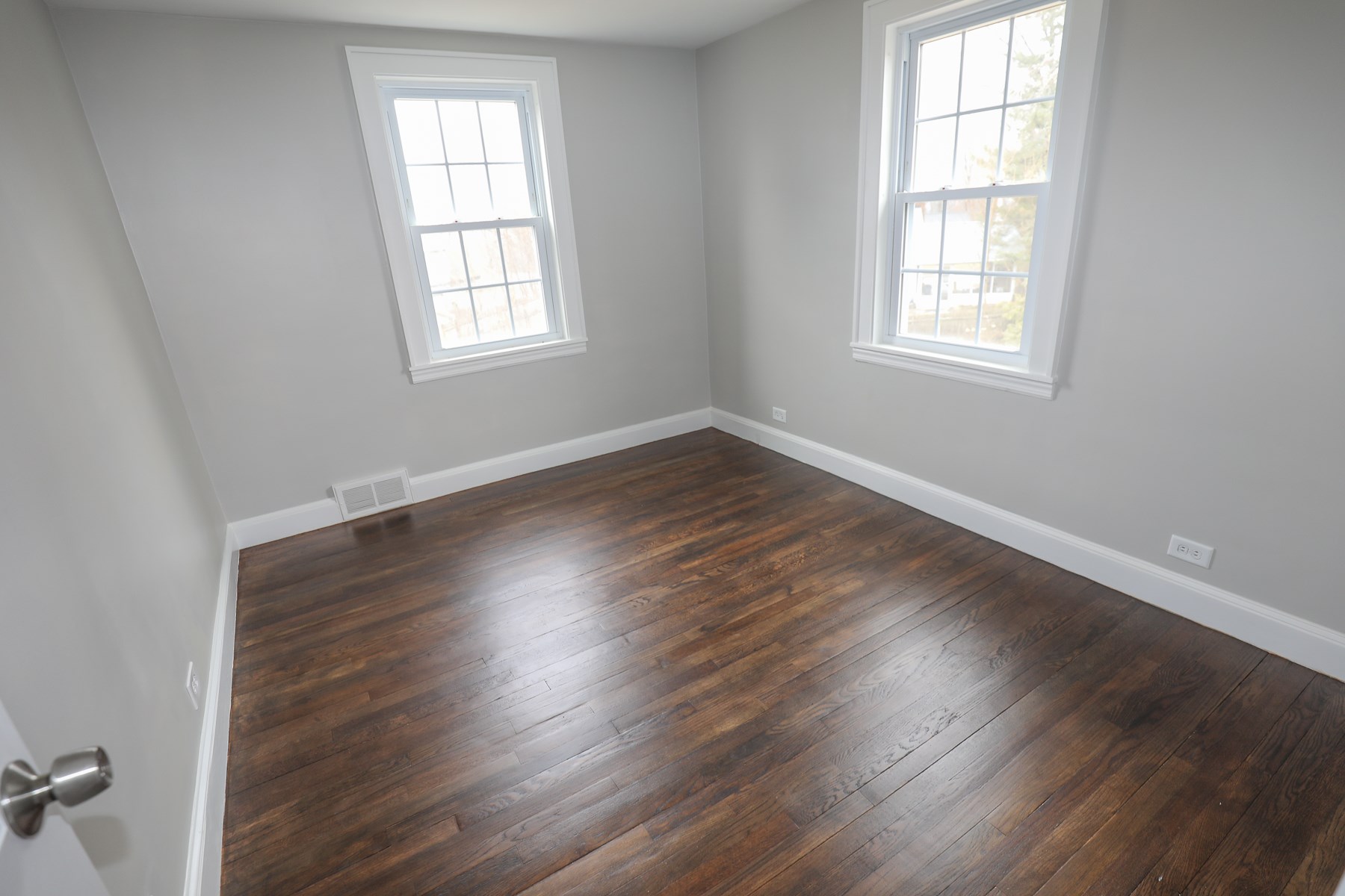 534 Smyth Road Manchester, NH 03104 - Photo 36 of 40