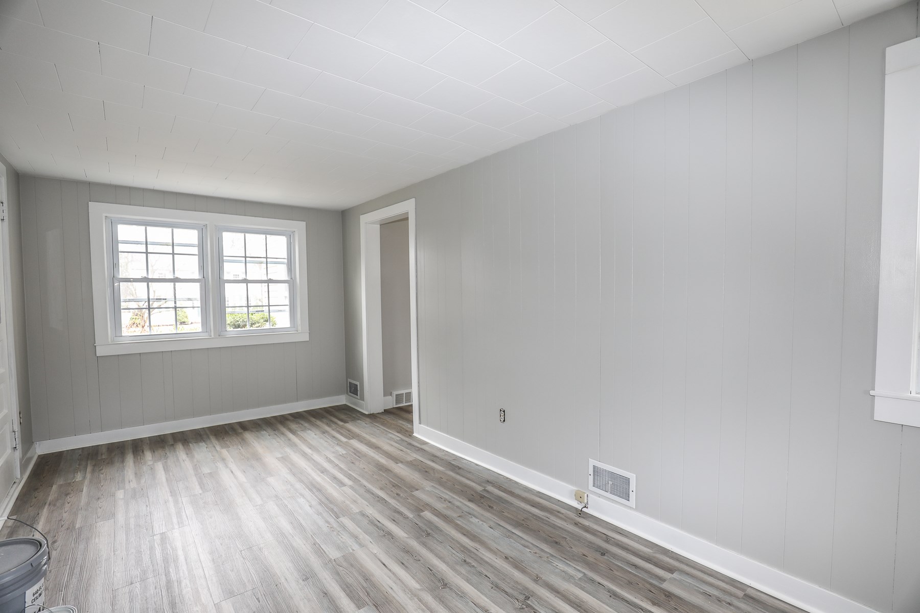 534 Smyth Road Manchester, NH 03104 - Photo 6 of 40