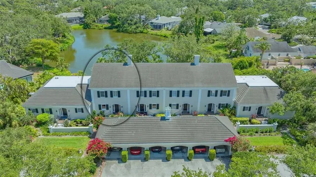 $697,500 | 33 Bishopscourt Road, Unit 118, Osprey, FL 34229