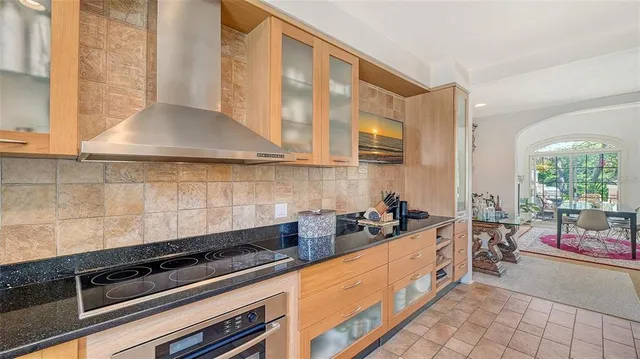 $697,500 | 33 Bishopscourt Road, Unit 118, Osprey, FL 34229