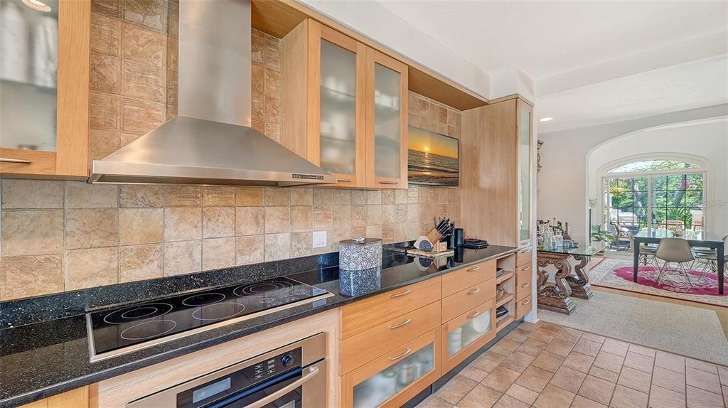 33 Bishopscourt Road, Unit 118 Osprey, FL 34229 - Photo 22 of 69