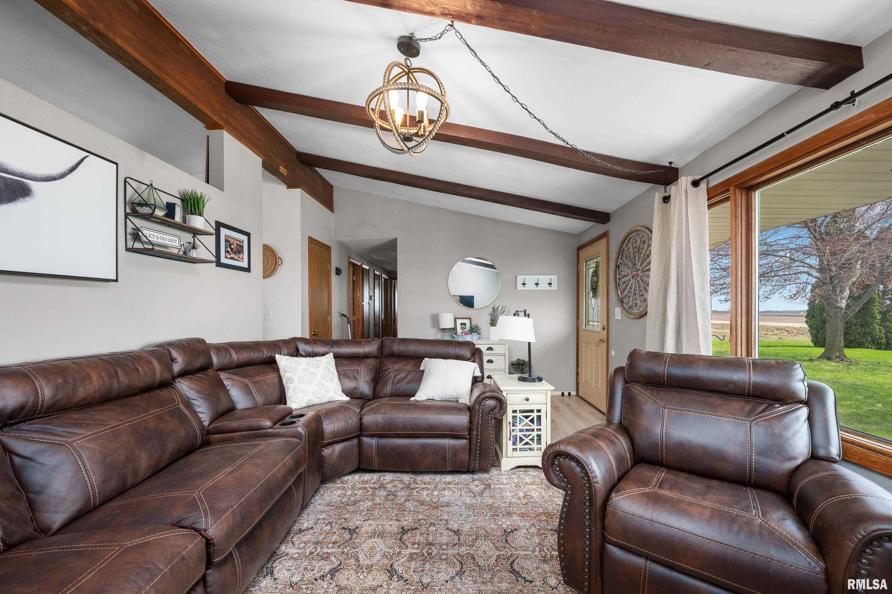 26012 Territorial Road Le Claire, IA 52753 - Photo 14 of 31 Gallery Image 14