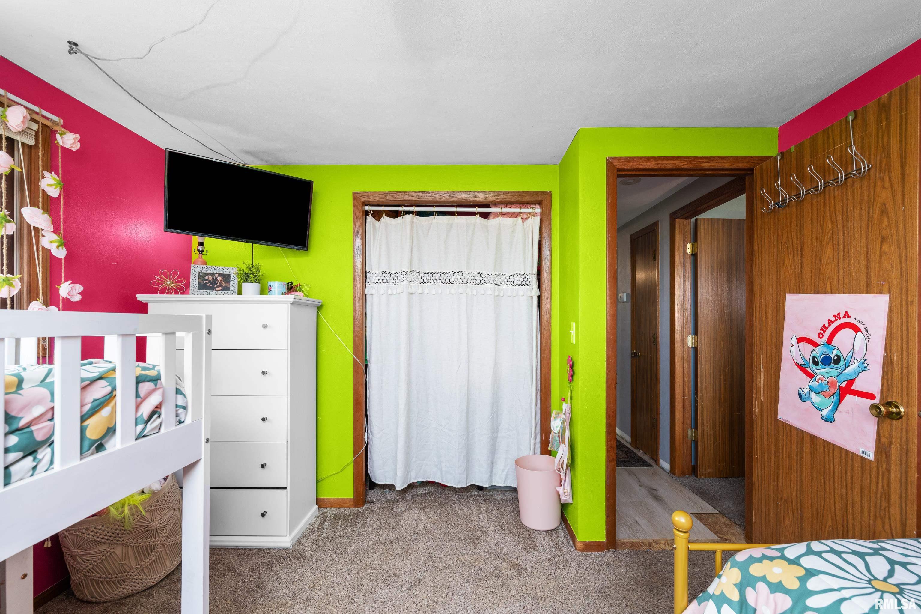 26012 Territorial Road Le Claire, IA 52753 - Photo 21 of 31 Gallery Image 21