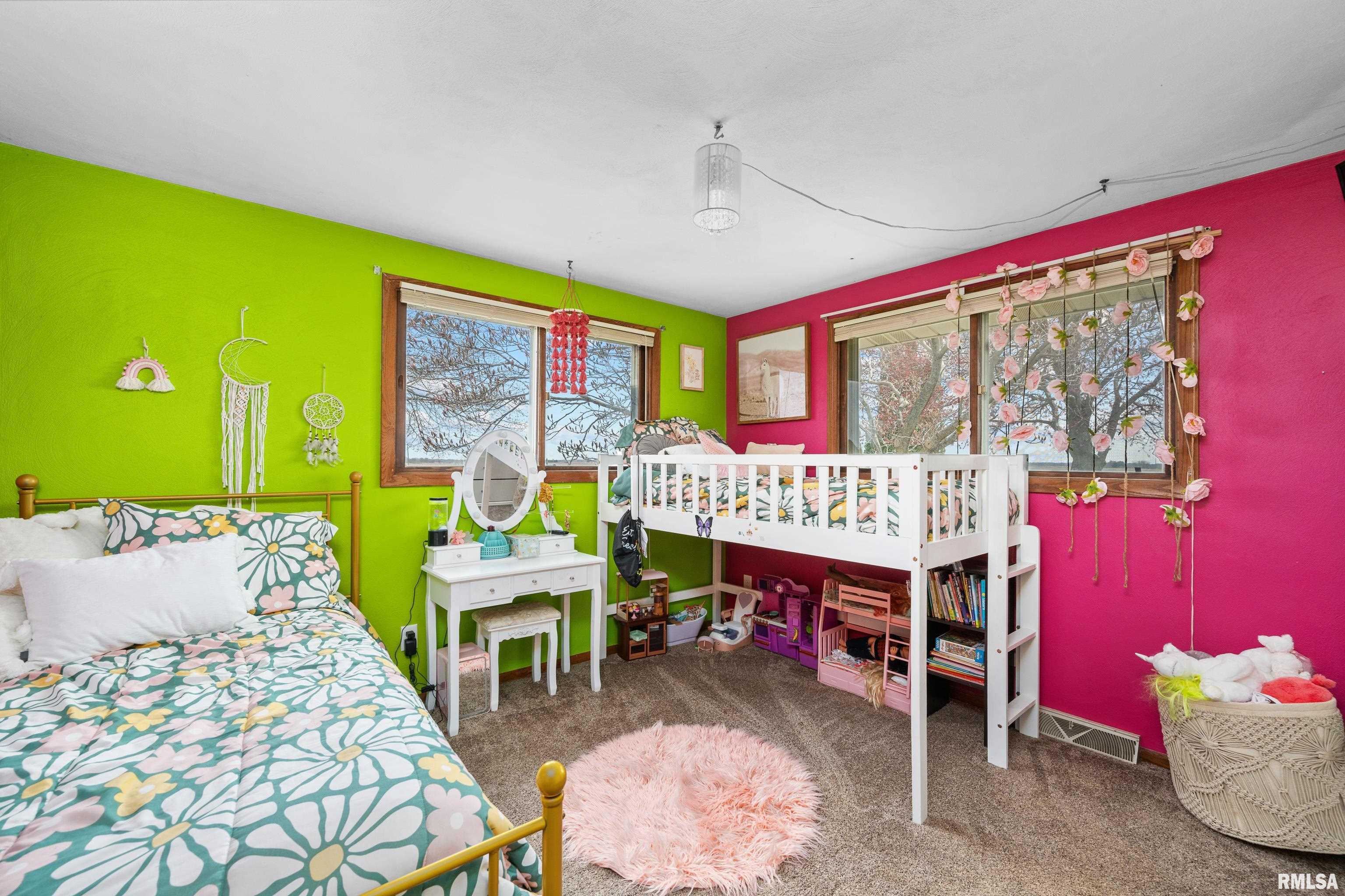 26012 Territorial Road Le Claire, IA 52753 - Photo 22 of 31 Gallery Image 22