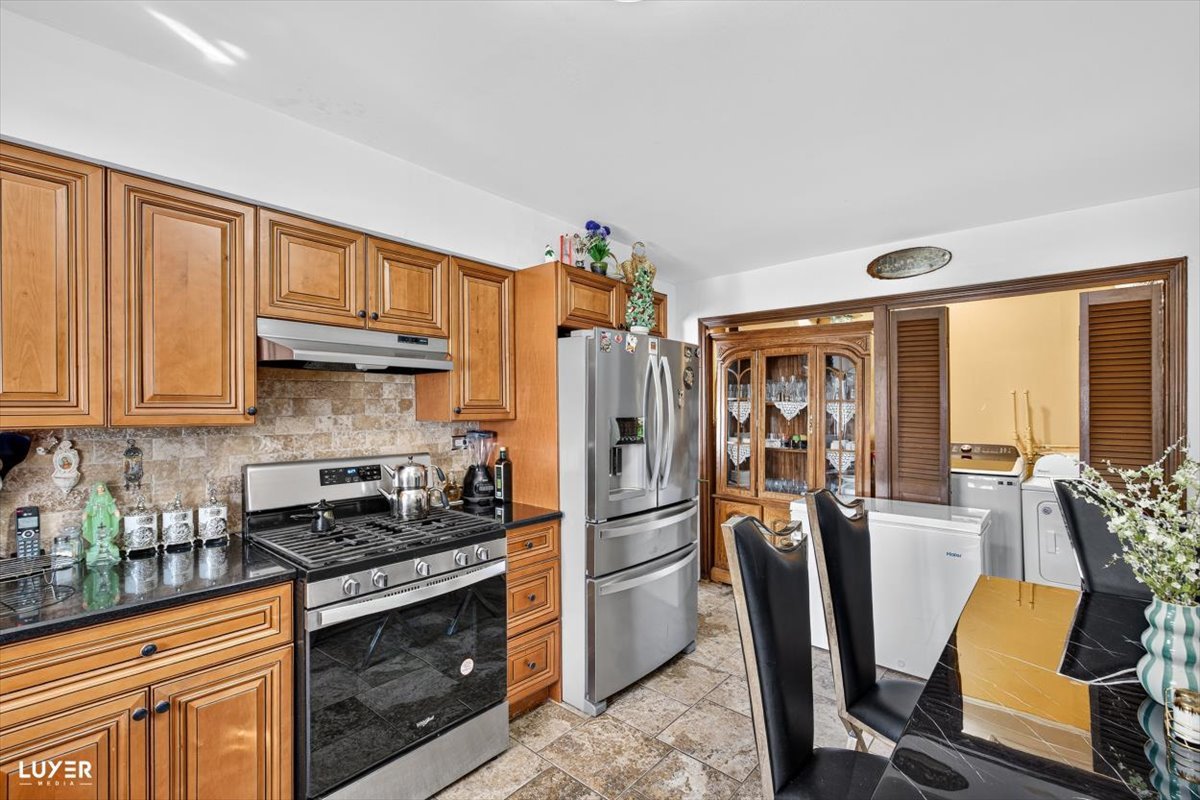 600 West Bob O Link Road Mount Prospect, IL 60056 - Photo 4 of 32