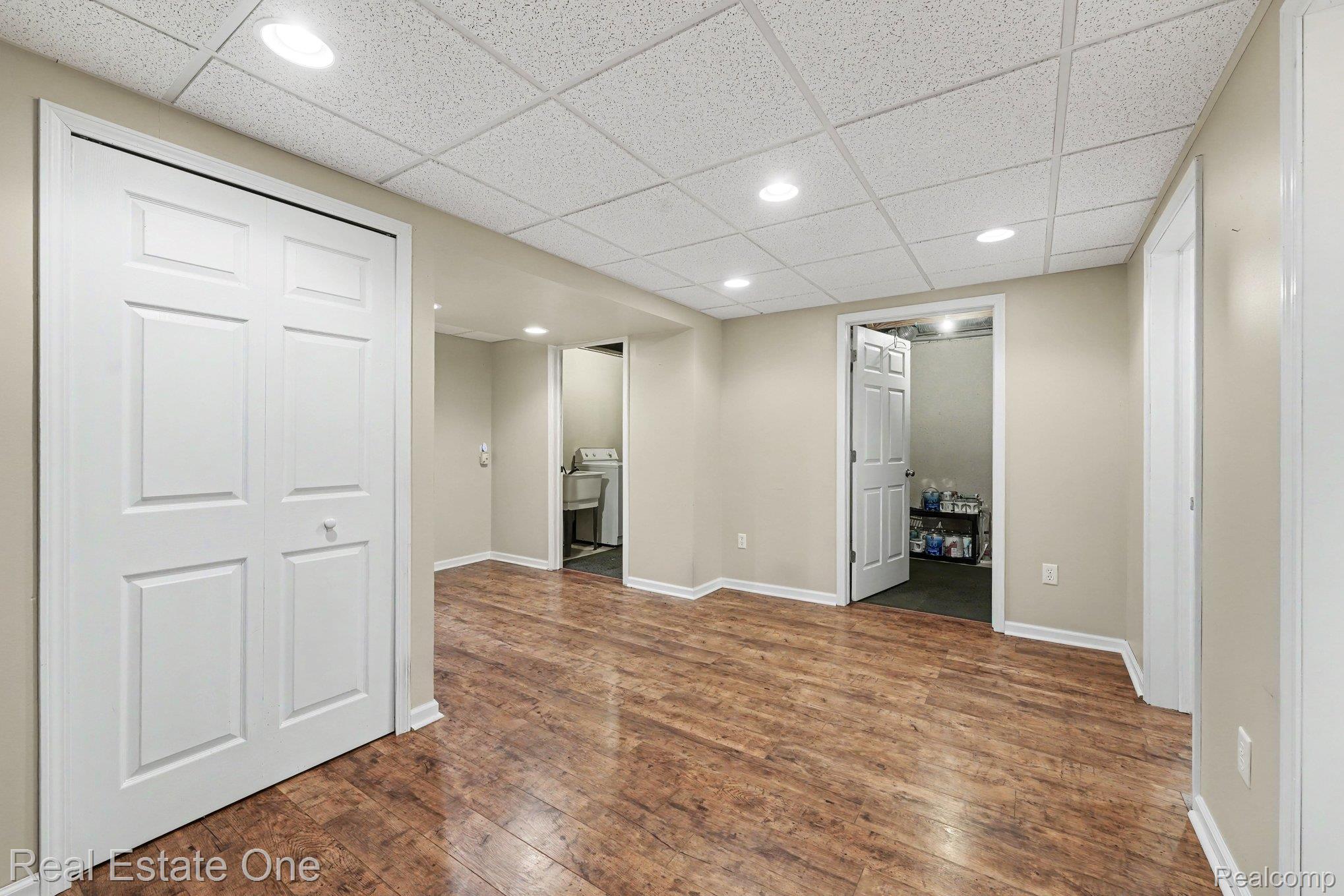 701 Charing Court Rochester, MI 48307 - Photo 21 of 29 021_file_1974.jpg