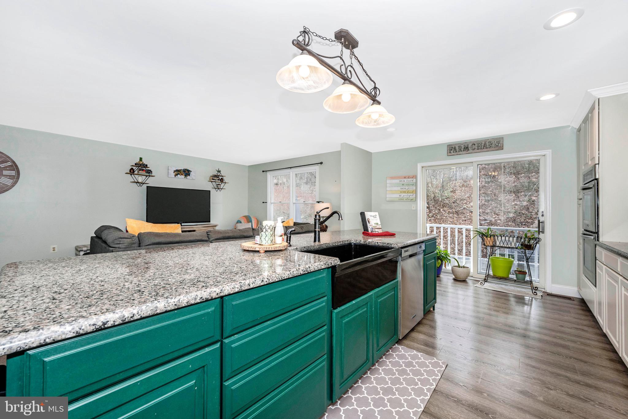 3609 Roop Road New Windsor, MD 21776 - Photo 17 of 72