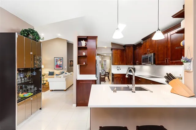 $800,000 | 6660 Northwest 75th Place, Parkland, FL 33067