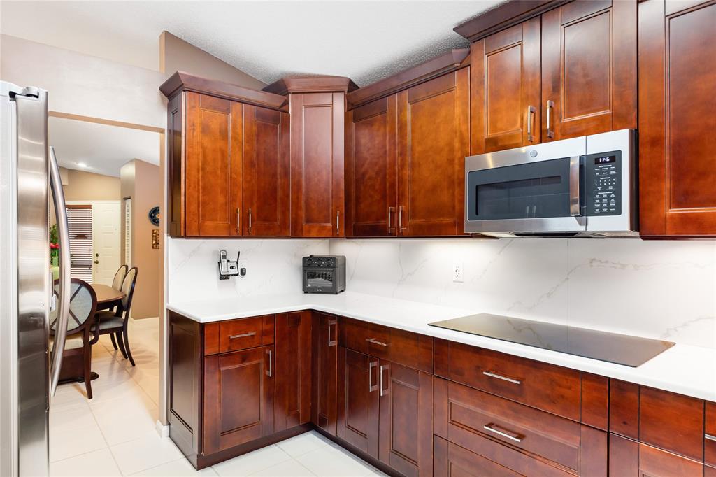 6660 Northwest 75th Place Parkland, FL 33067 - Photo 18 of 82