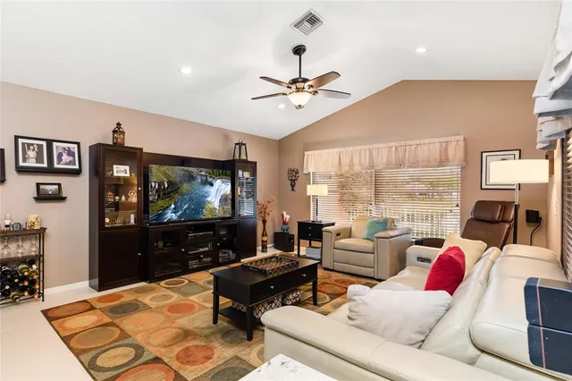 $800,000 | 6660 Northwest 75th Place, Parkland, FL 33067