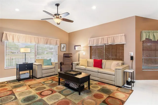 $800,000 | 6660 Northwest 75th Place, Parkland, FL 33067