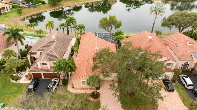 $800,000 | 6660 Northwest 75th Place, Parkland, FL 33067