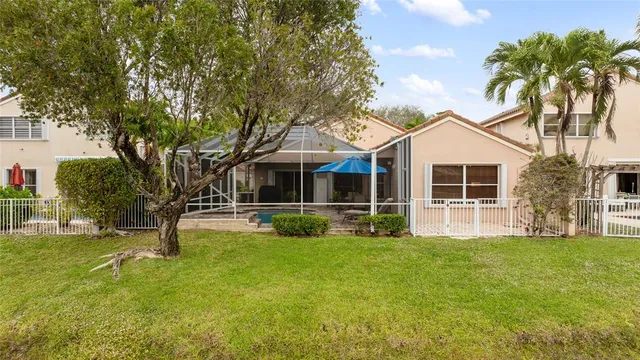 $800,000 | 6660 Northwest 75th Place, Parkland, FL 33067