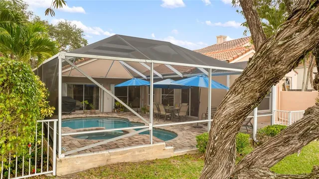 $800,000 | 6660 Northwest 75th Place, Parkland, FL 33067