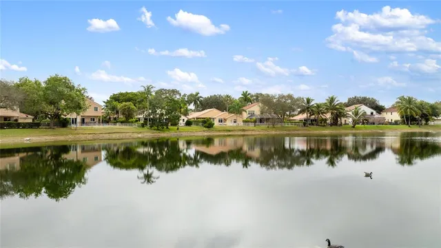 $800,000 | 6660 Northwest 75th Place, Parkland, FL 33067