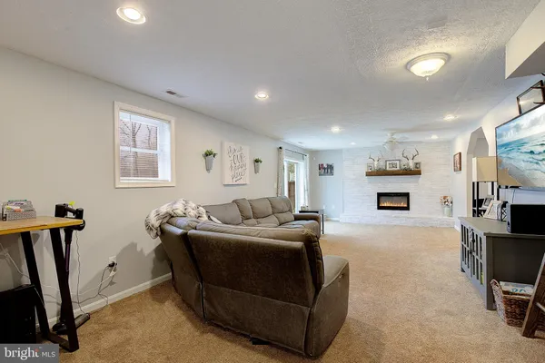 $499,990 | 2819 Glasgow Way, North Beach, MD 20714