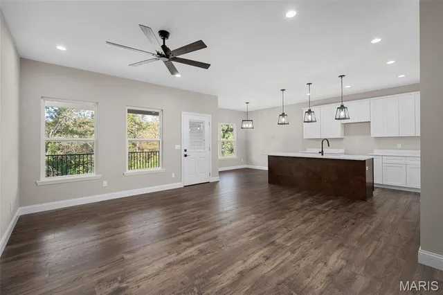 $355,000 | 1 Oak At Park Hills, Warrenton, MO 63383